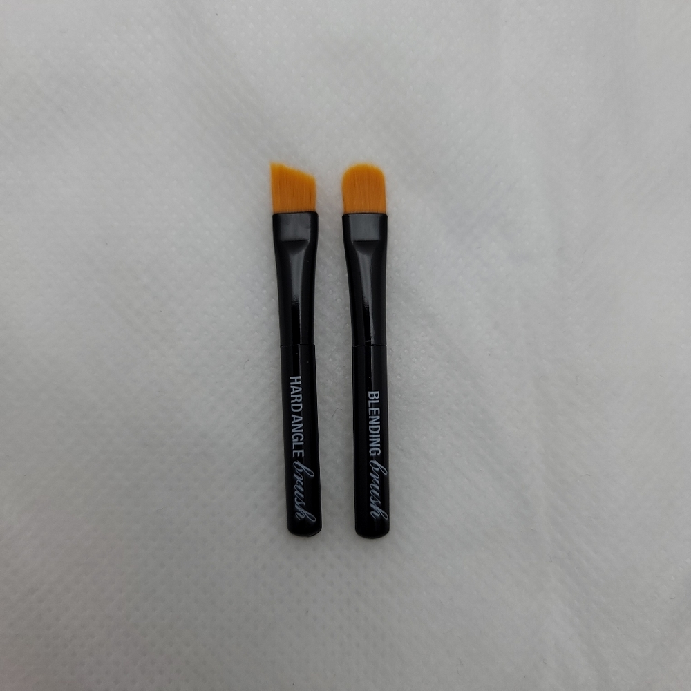 *LAST CHANCE* Benefit Miniature Eyebrow Brush Set
